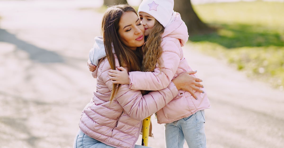Are MSG and Accent (Seasoning) the same thing? - Girl kissing and hugging mom in park Are MSG and Accent (Seasoning) the same thing? - Girl kissing and hugging mom in park