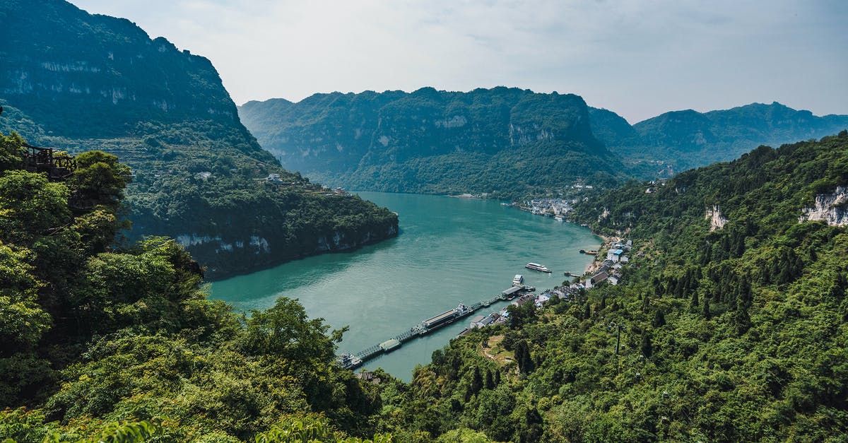 Are Turkish Bay Leaves "Normal" Bay leaves? - Photo of River Near Mountains Covered With Trees Are Turkish Bay Leaves "Normal" Bay leaves? - Photo of River Near Mountains Covered With Trees