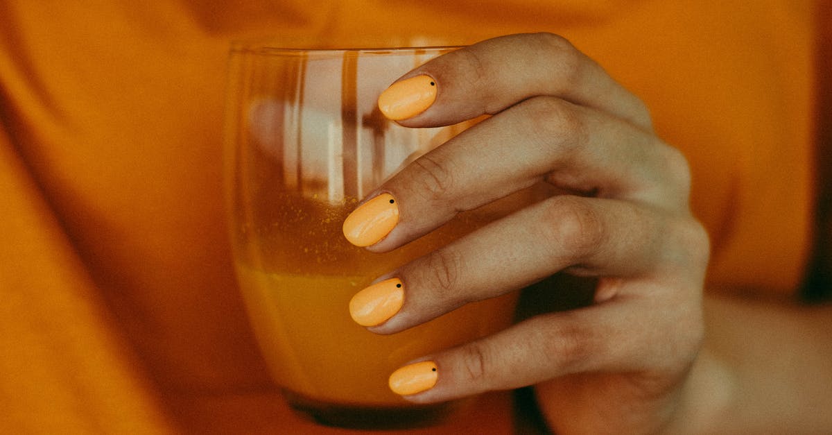 Can fruit juice be used to hold a cheesecake crust together? - Crop woman drinking natural refreshing orange juice Can fruit juice be used to hold a cheesecake crust together? - Crop woman drinking natural refreshing orange juice