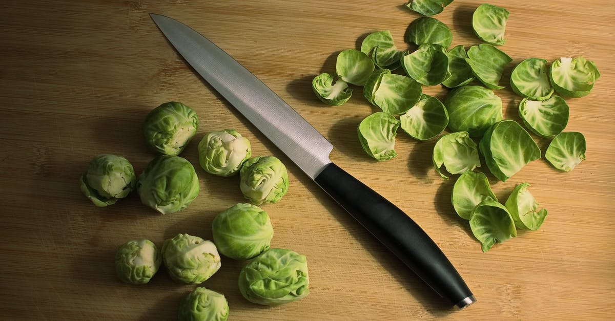 Can I cook Brussels sprouts in a pan? - Knife with green Brussels sprouts Can I cook Brussels sprouts in a pan? - Knife with green Brussels sprouts