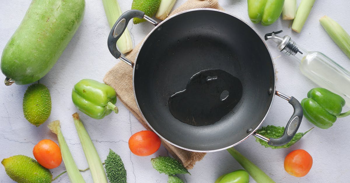Can I substitute canola or safflower oil for vegetable oil when making granola? - Free stock photo of add, bottle, chef