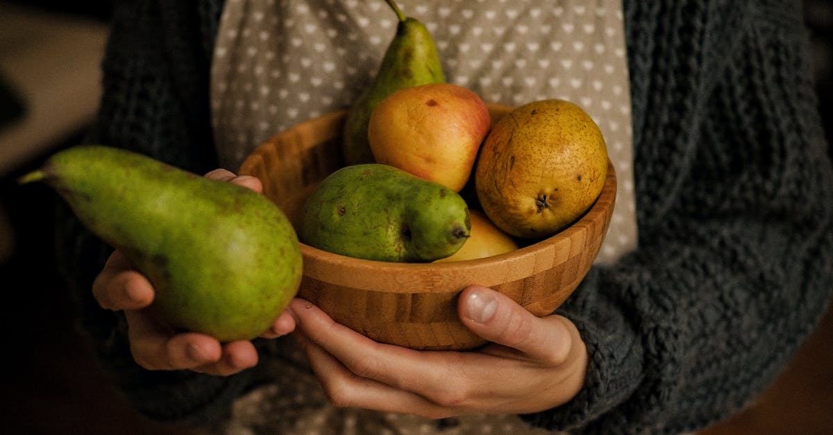 Can/do apples and pears ripen? - Close-Up View of Pears and Apples in Bowl Can/do apples and pears ripen? - Close-Up View of Pears and Apples in Bowl