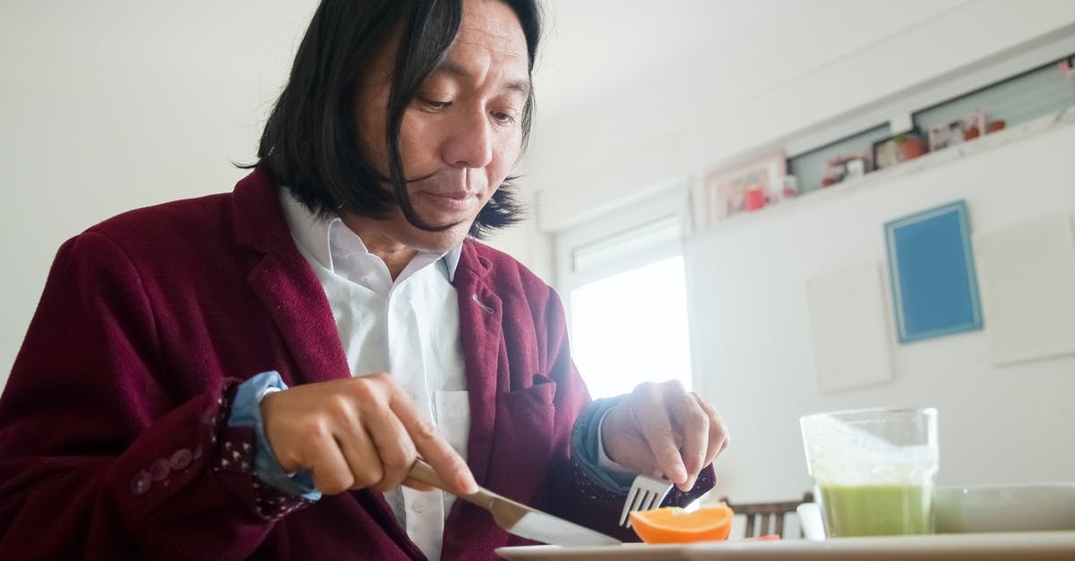 Coating fruit in Oreos - A Mab Eating Breakfast Coating fruit in Oreos - A Mab Eating Breakfast