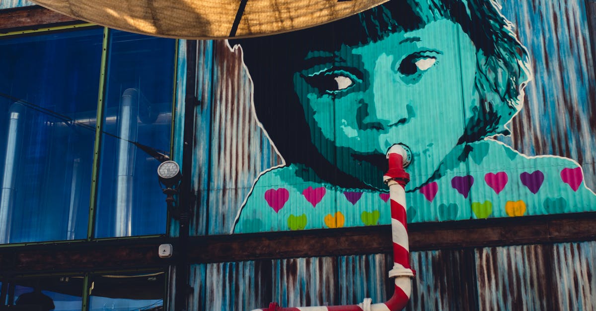 Color bleeding when piping - Child Sipping from Pipe Graffiti