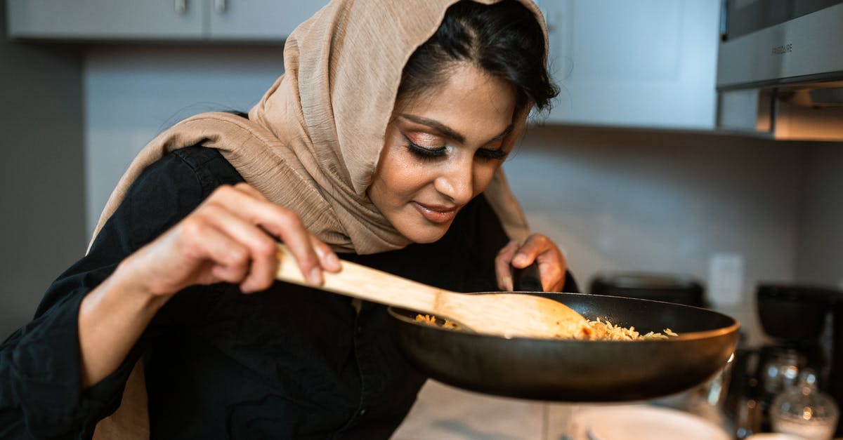 Cooking Buckwheat without the smell - A Woman Smelling Her Cooking Cooking Buckwheat without the smell - A Woman Smelling Her Cooking