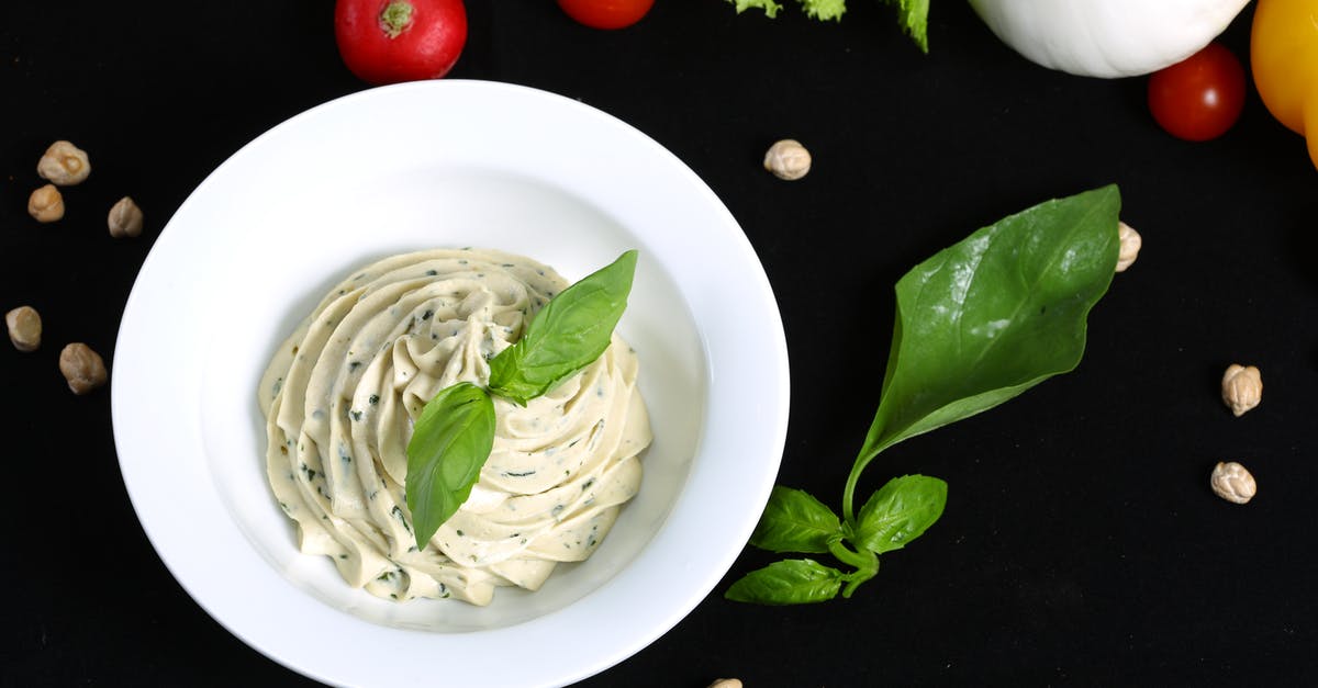 Difference between tzatziki and Indian mint dip (mint chutney?) - Overhead Shot of Tzatziki in a Bowl Difference between tzatziki and Indian mint dip (mint chutney?) - Overhead Shot of Tzatziki in a Bowl