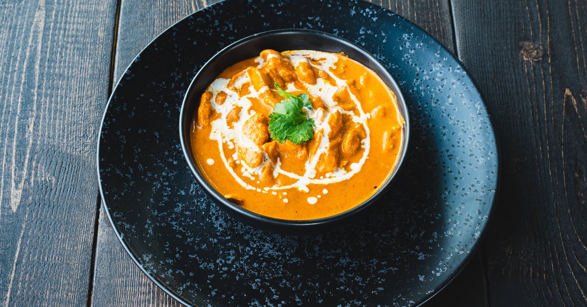 Does adding vinegar to soup make it spoil faster? - Yellow Soup on Blue Ceramic Bowl Does adding vinegar to soup make it spoil faster? - Yellow Soup on Blue Ceramic Bowl