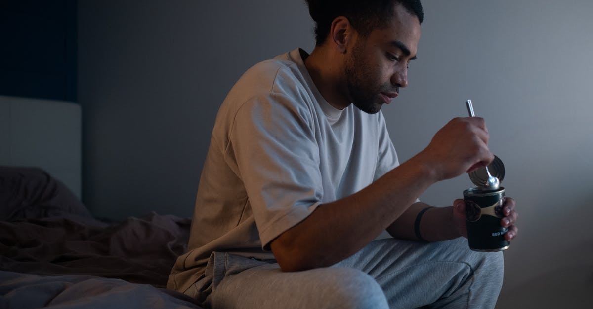 Does anyone cook/eat bladders? - A Man Sitting on the Bed while Eating Does anyone cook/eat bladders? - A Man Sitting on the Bed while Eating