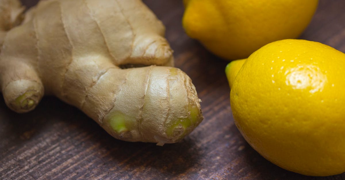 Extracting flavor of ginger in cooking - Ginger and 2 Lemon Fruit Extracting flavor of ginger in cooking - Ginger and 2 Lemon Fruit