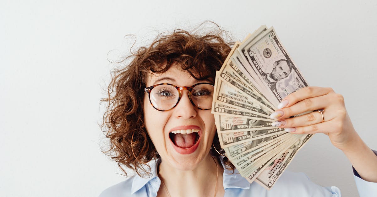 Has there been some change in the varieties of broccoli sold in US supermarkets in the last few years? - Happy Woman in Blue Long Sleeve Blouse Holding Money Has there been some change in the varieties of broccoli sold in US supermarkets in the last few years? - Happy Woman in Blue Long Sleeve Blouse Holding Money