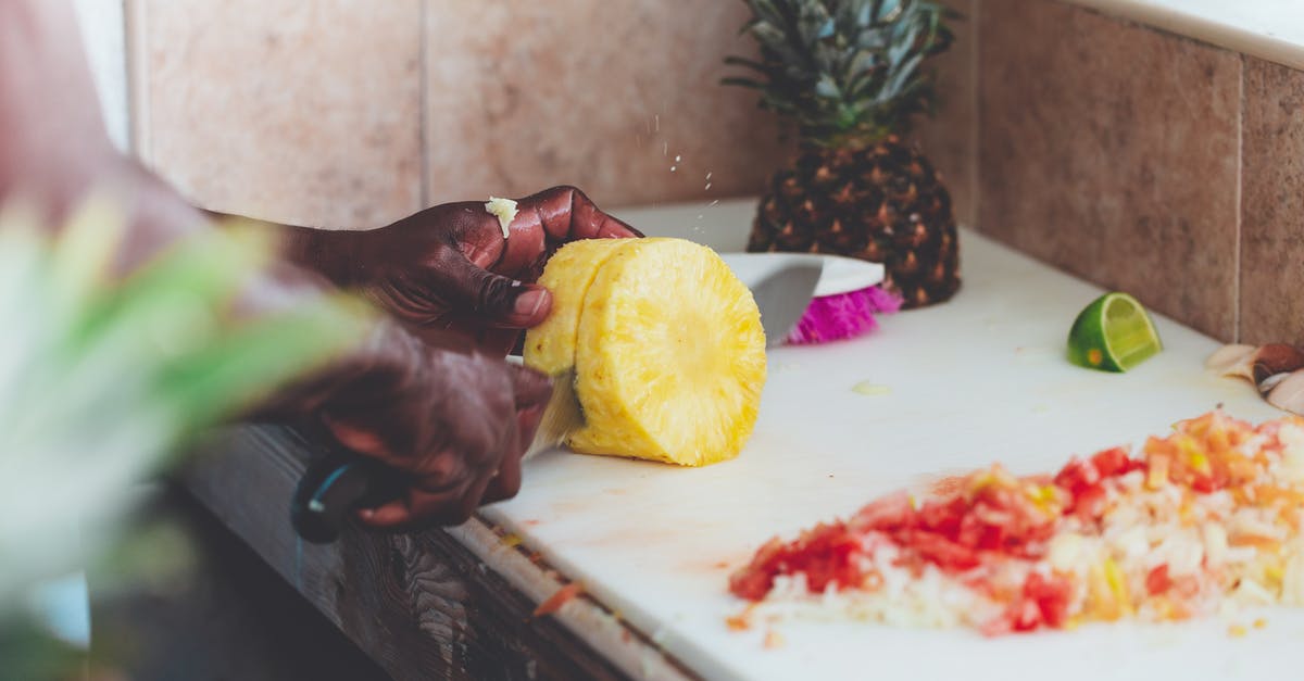 How can I keep chopped fruit fresh for 2-3 hours? - Person Chopping Fruit How can I keep chopped fruit fresh for 2-3 hours? - Person Chopping Fruit