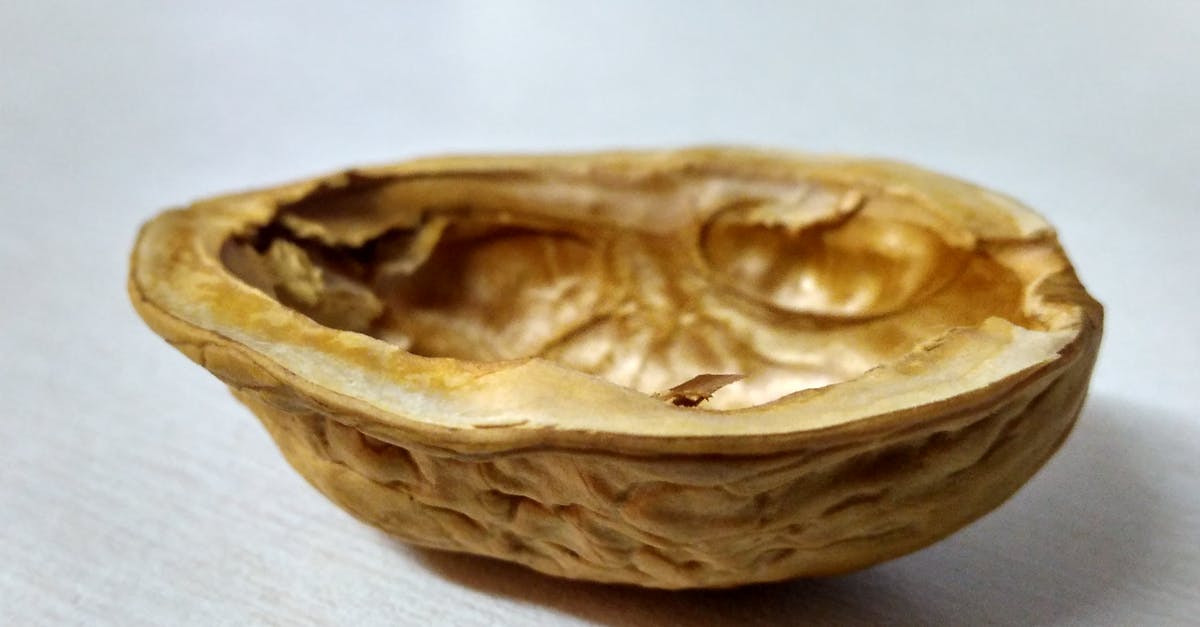 How can I quickly shell pine nuts? - Brown Walnut Coat How can I quickly shell pine nuts? - Brown Walnut Coat