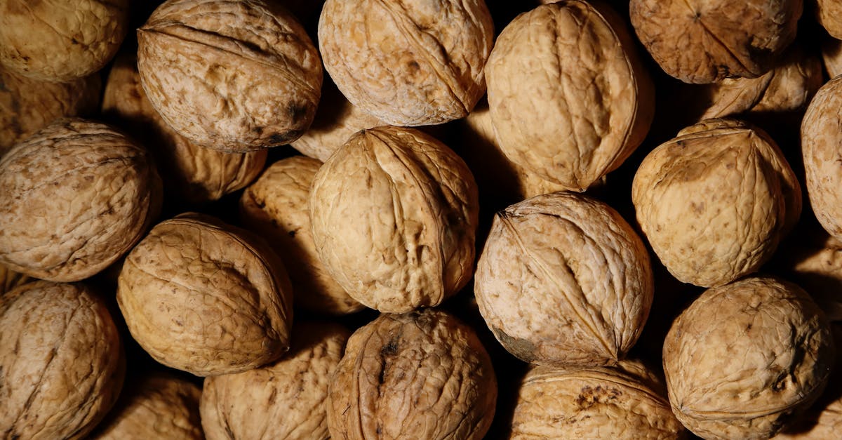 How can I quickly shell pine nuts? - Brown Walnuts How can I quickly shell pine nuts? - Brown Walnuts