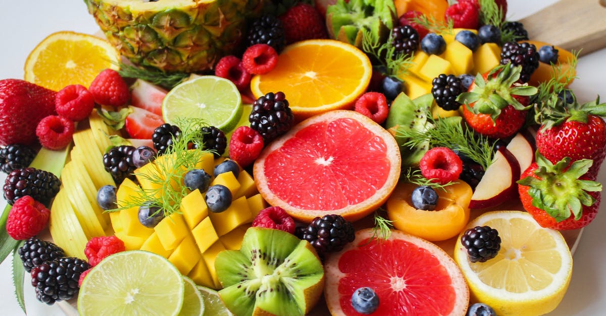 How can i tell if a pineapple will be sweet? - Sliced Fruits on Tray How can i tell if a pineapple will be sweet? - Sliced Fruits on Tray