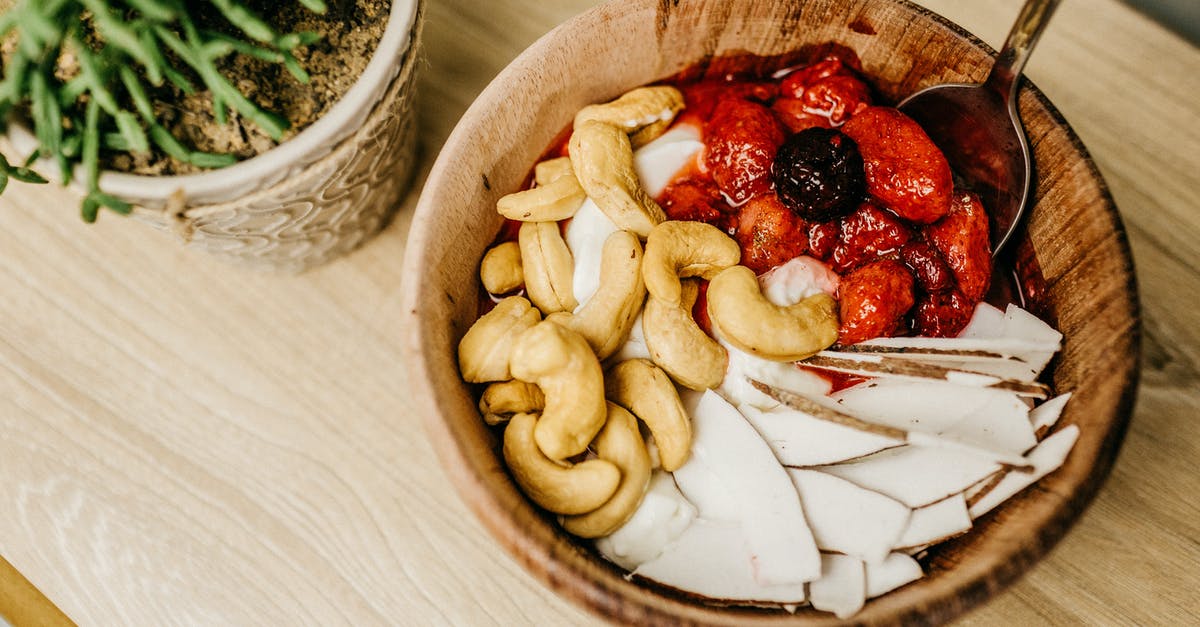 How can I tell if homemade ginger syrup has gone bad? - Sliced Strawberries on Brown Wooden Bowl How can I tell if homemade ginger syrup has gone bad? - Sliced Strawberries on Brown Wooden Bowl