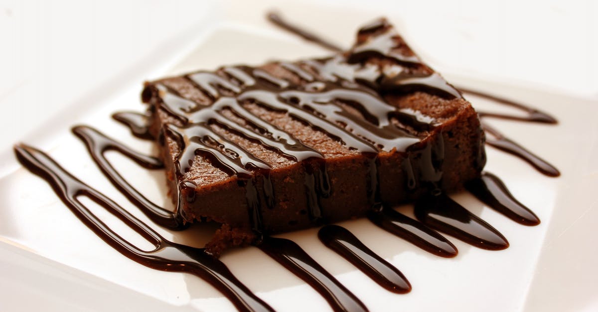 How do I make a brownie chip? - Chocolate With Milted Chocolate on White Ceramic Plate How do I make a brownie chip? - Chocolate With Milted Chocolate on White Ceramic Plate