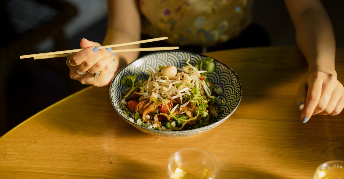 How do you make cheap asian instant noodles without noodles? - Person Eating Noodles How do you make cheap asian instant noodles without noodles? - Person Eating Noodles