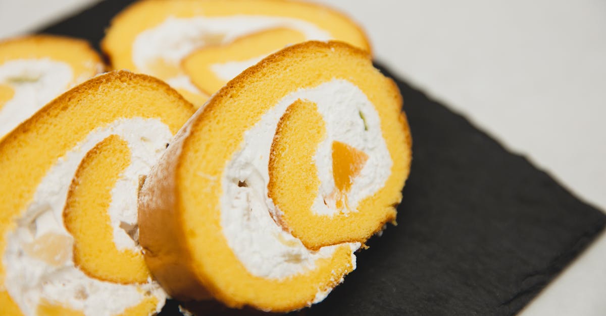How is long-lasting whipped cream made? - Delicious biscuit roll with cream How is long-lasting whipped cream made? - Delicious biscuit roll with cream