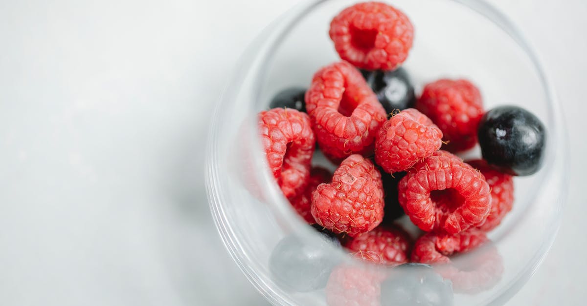 How many cups of batter does a cake mix make? - Tasty sweet berries in glass cup How many cups of batter does a cake mix make? - Tasty sweet berries in glass cup