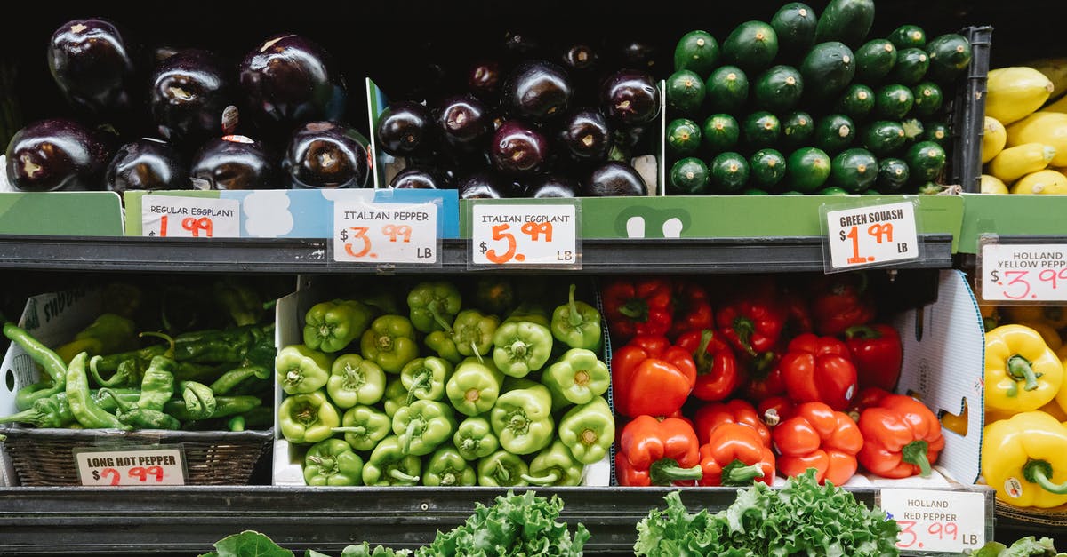 How should eggplant be stored? - Vegetable stall at supermarket