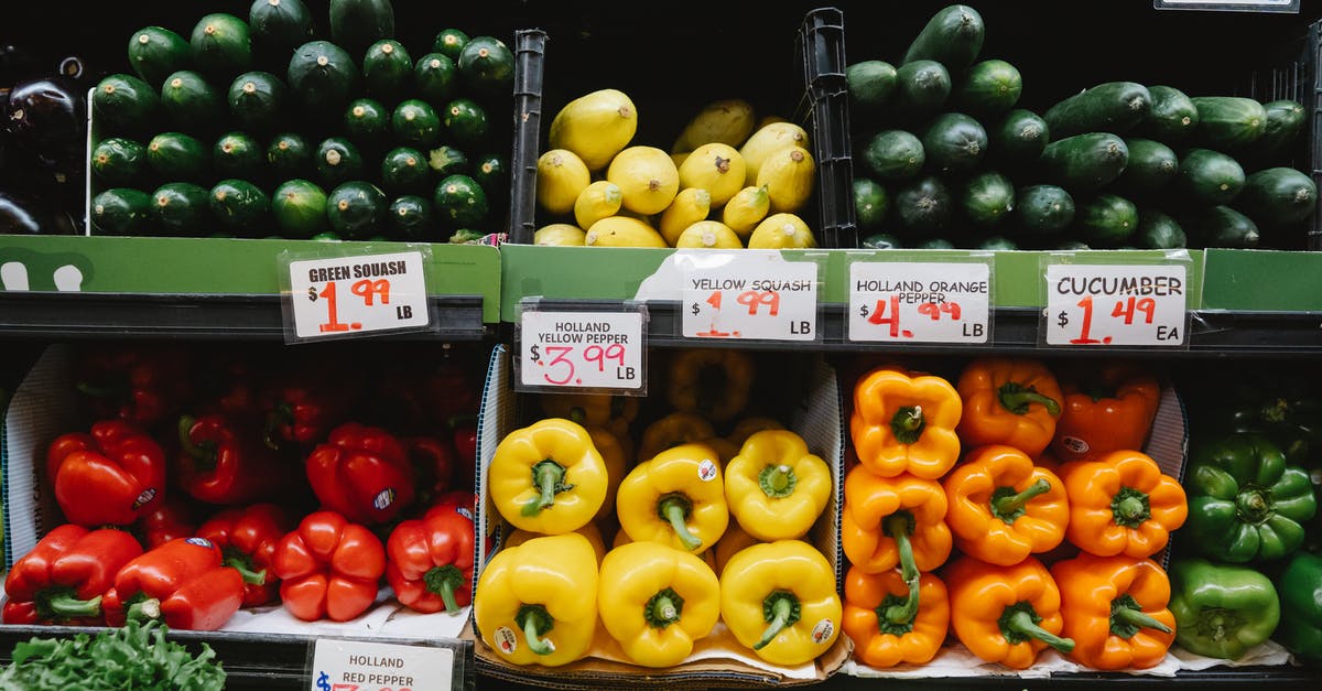 How should eggplant be stored? - Vegetable stall at supermarket