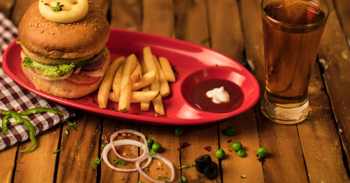 How should I fry onions without burning them? - Close-Up Photo Of Burger How should I fry onions without burning them? - Close-Up Photo Of Burger