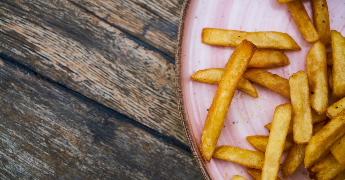 How to get very smooth, flat cooked potato pieces - Fried Fries On Plate How to get very smooth, flat cooked potato pieces - Fried Fries On Plate