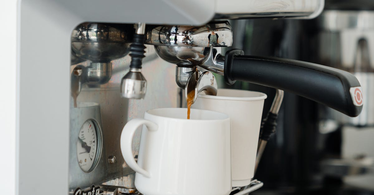 How to make a strong mug of filter coffee without any Coffee machine? - Coffee making process in modern cafe How to make a strong mug of filter coffee without any Coffee machine? - Coffee making process in modern cafe