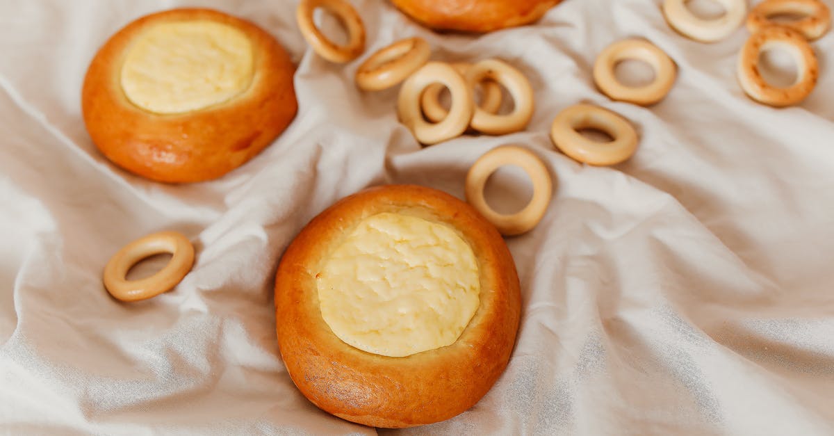 How to make my chelsea buns more doughy - Brown Bread on White Textile How to make my chelsea buns more doughy - Brown Bread on White Textile