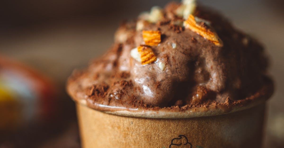 How to prevent filling getting squeezed out of chocolate coated candies? - Ice Cream in Brown Cup