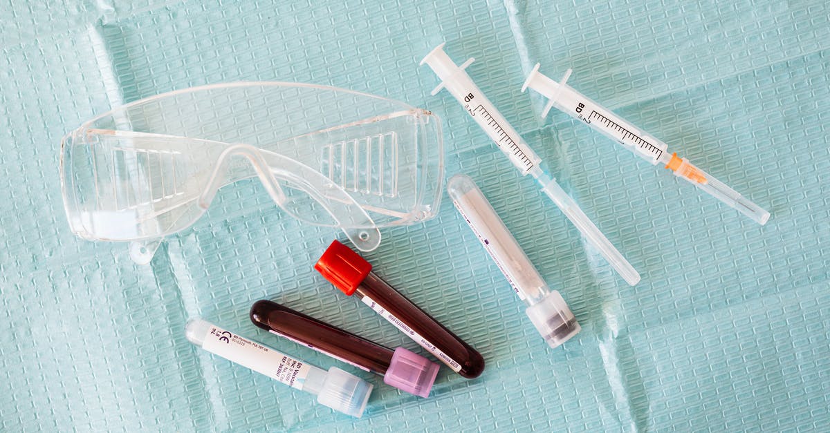How to prevent liquid-y marinara sauce - Top view of empty and full of blood vials and plastic syringes and eyeglasses placed on medical diaper How to prevent liquid-y marinara sauce - Top view of empty and full of blood vials and plastic syringes and eyeglasses placed on medical diaper