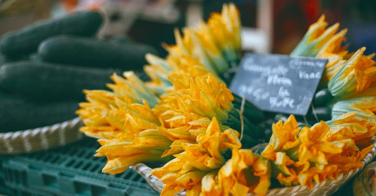 How to select a good non-stick pan, price point wise? - Zucchini flowers with price at counter in market How to select a good non-stick pan, price point wise? - Zucchini flowers with price at counter in market