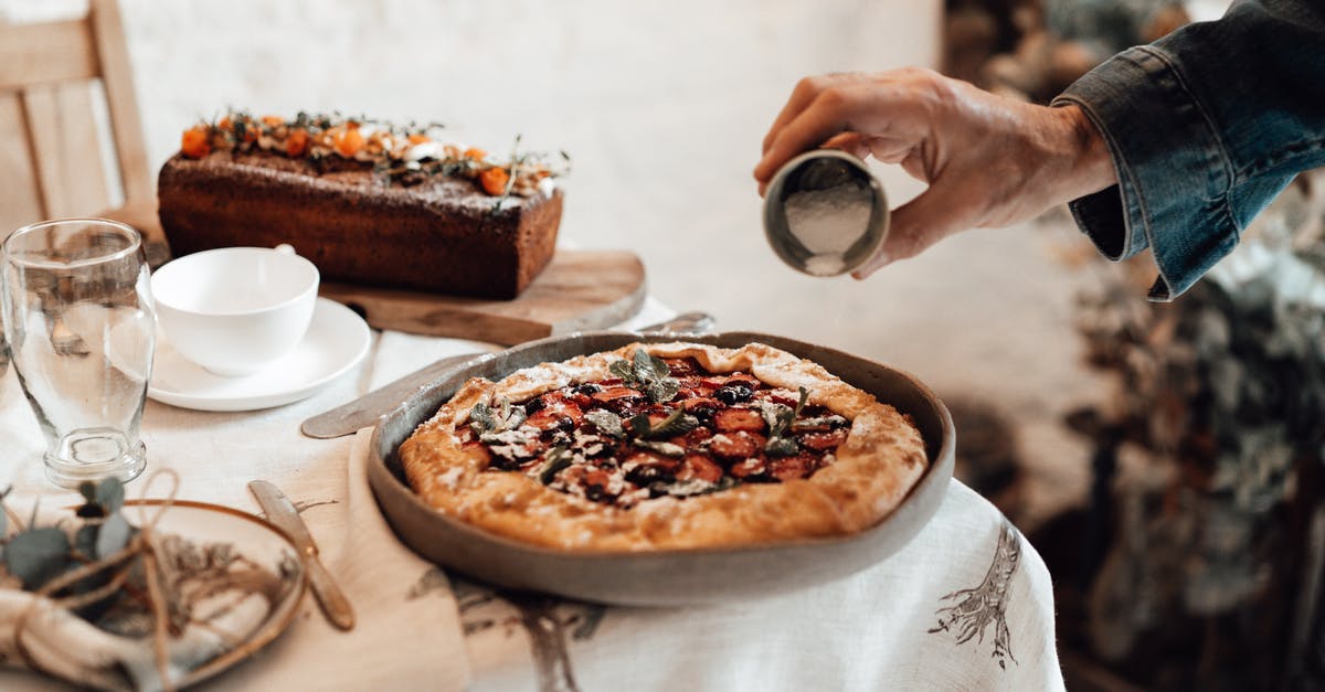 Is a sprouting carrot lower in sugar and does it lose nutritional value? - Crop person decorating delicious berry pie with icing sugar indoors Is a sprouting carrot lower in sugar and does it lose nutritional value? - Crop person decorating delicious berry pie with icing sugar indoors