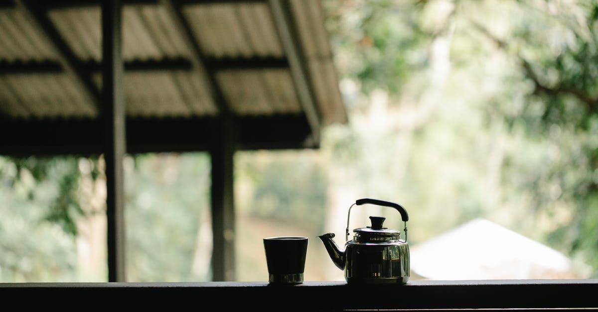 Is old brewed coffee too unsafe to drink? - Kettle and glass of coffee on veranda Is old brewed coffee too unsafe to drink? - Kettle and glass of coffee on veranda