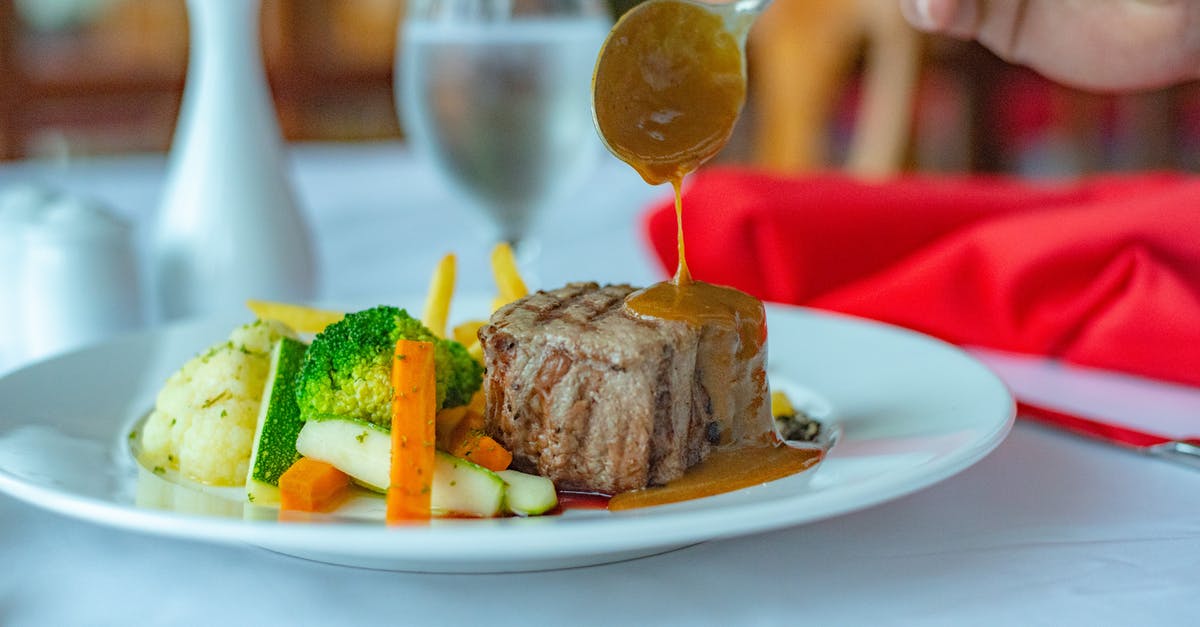 Keeping meat juices to make gravy - A Steak Dish with Mixed Vegetables Keeping meat juices to make gravy - A Steak Dish with Mixed Vegetables