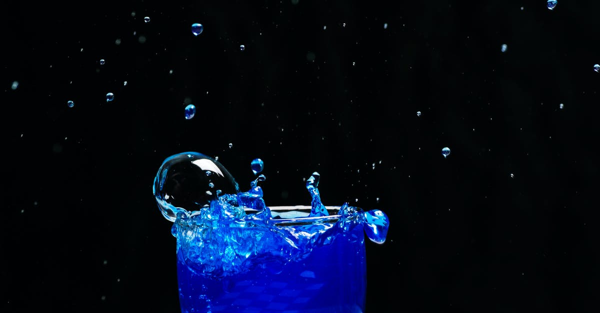 Keeping the bubbles in sparkling gelatin desserts - Blue Liquid Splash on Glass Keeping the bubbles in sparkling gelatin desserts - Blue Liquid Splash on Glass