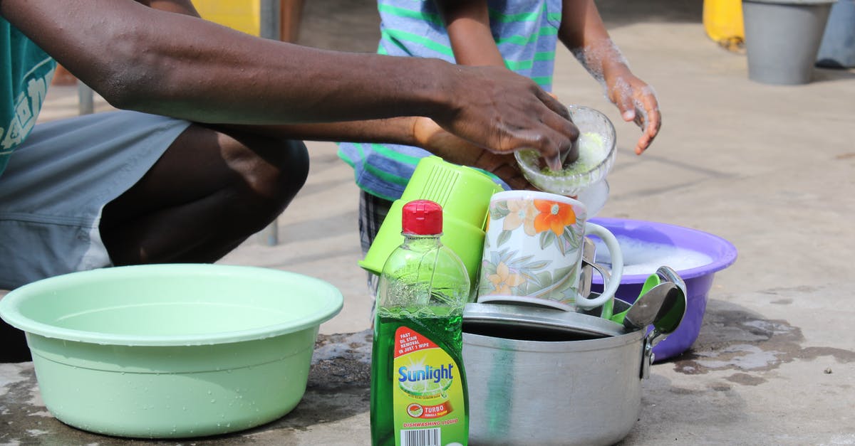 Low-sodium Thai Dishes [closed] - Washing Dishes on Street