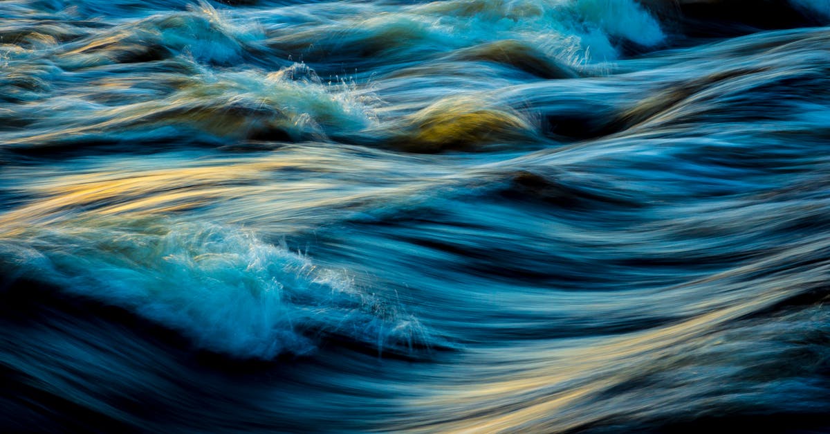 Making Nutella flow Smoothly - Macro Photography of Water Waves Making Nutella flow Smoothly - Macro Photography of Water Waves