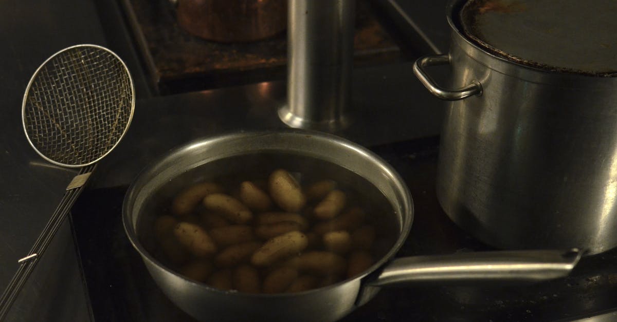 mashed potatoes - fixing undercooked potatoes - Potatoes on a Cooking Pot mashed potatoes - fixing undercooked potatoes - Potatoes on a Cooking Pot