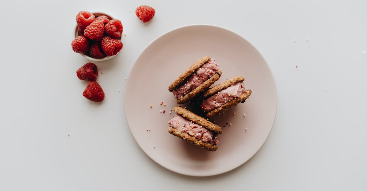 Non-melting fruity filling for cookies - Cookie Dough Sandwich with Raspberries Non-melting fruity filling for cookies - Cookie Dough Sandwich with Raspberries