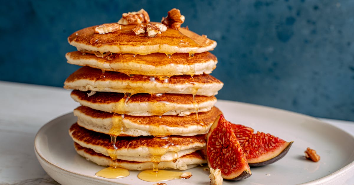 Oatmeal pancake deflates - Pancakes With Sliced Strawberries on White Ceramic Plate Oatmeal pancake deflates - Pancakes With Sliced Strawberries on White Ceramic Plate