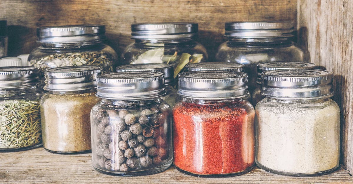 Quantities of salt and MSG for a chicken stock substitute - Clear Glass Jar Lot Quantities of salt and MSG for a chicken stock substitute - Clear Glass Jar Lot