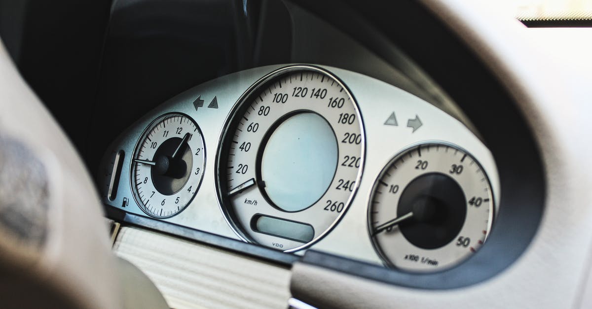 Quick pressure release vs natural pressure release - Front instrument panel in car in daylight Quick pressure release vs natural pressure release - Front instrument panel in car in daylight