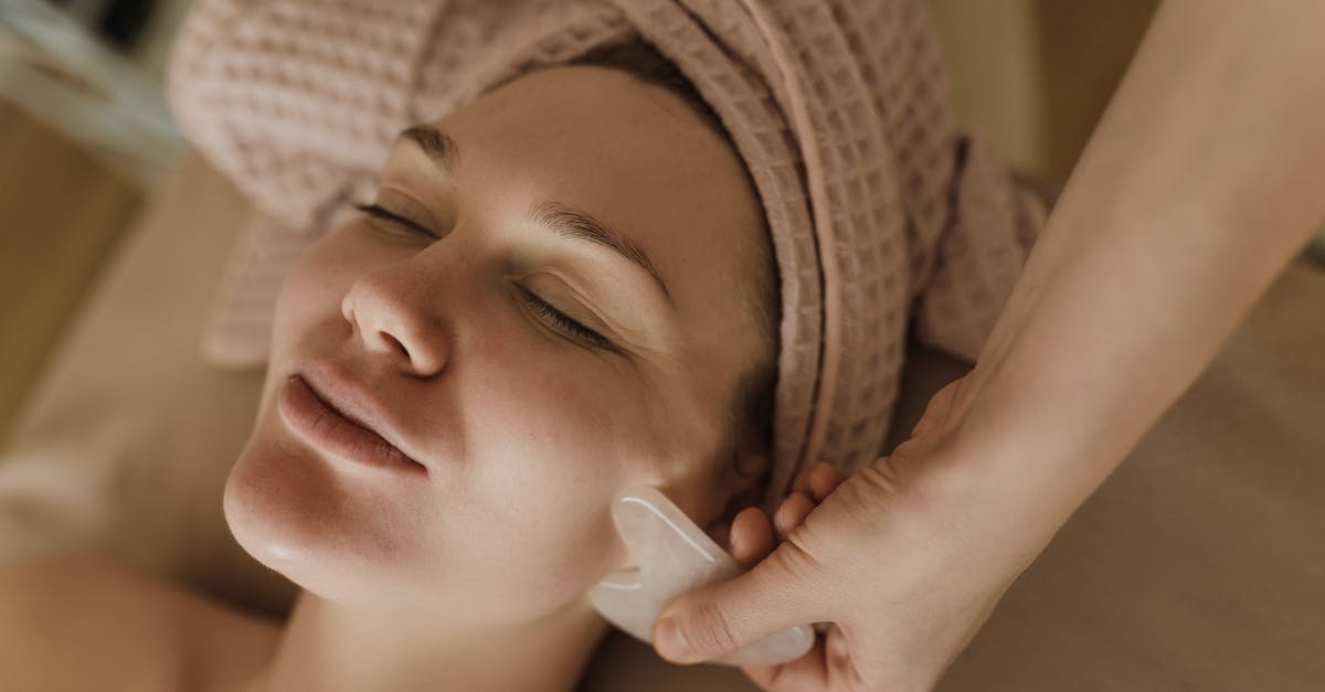 Risk of eating potato skins with anti-germination treatment - Woman in Facial Treatment Massage Risk of eating potato skins with anti-germination treatment - Woman in Facial Treatment Massage