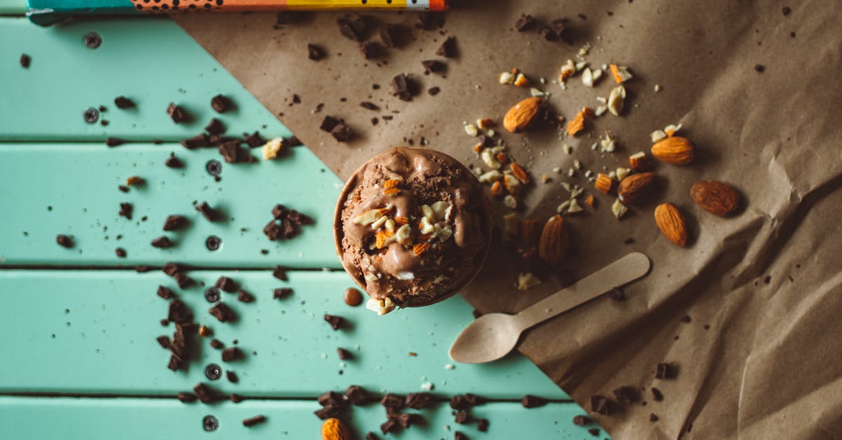 Roast almond for desserts - Chocolate Ice Cream with Almonds Topping Roast almond for desserts - Chocolate Ice Cream with Almonds Topping