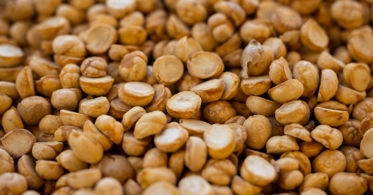 Roasted chickpeas for houmous? - Brown Nuts in Close Up Photography Roasted chickpeas for houmous? - Brown Nuts in Close Up Photography