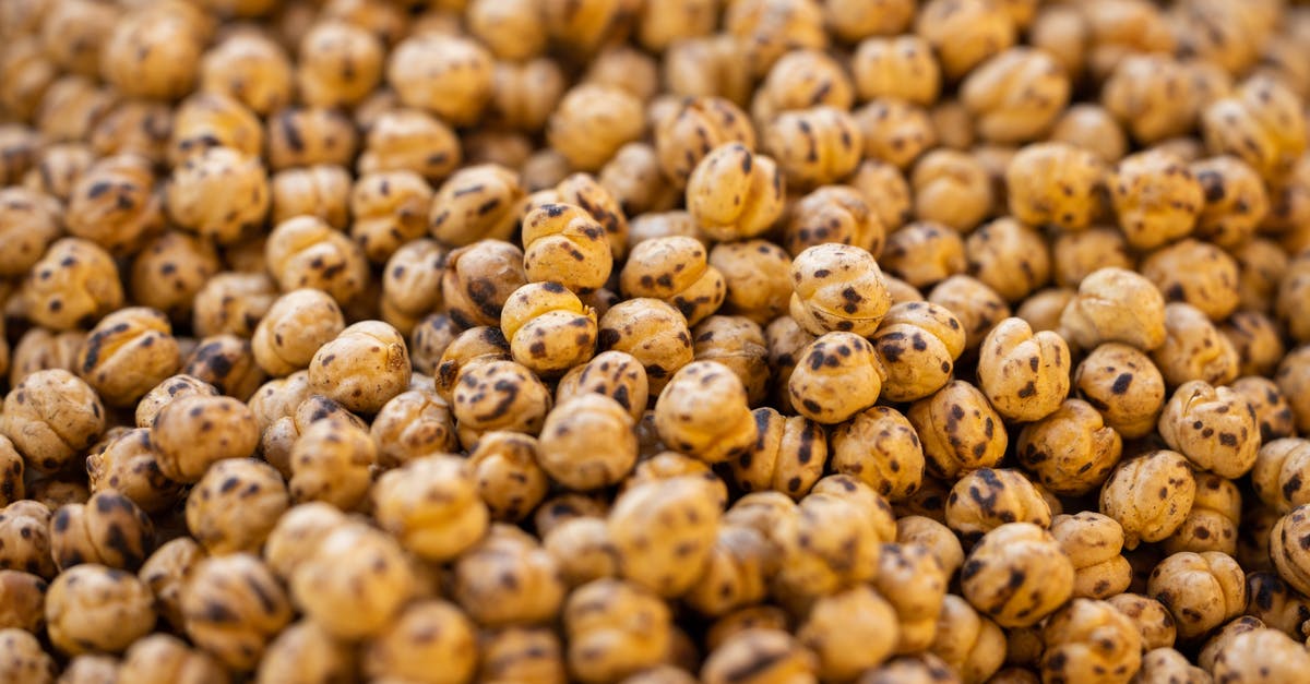 Roasted chickpeas for houmous? - Photo of Roasted Chickpeas Roasted chickpeas for houmous? - Photo of Roasted Chickpeas