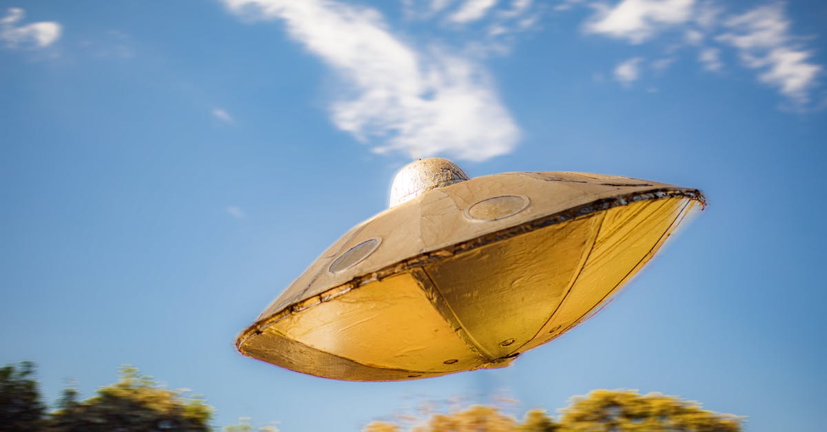 Should I fill up a double boiler or leave an air gap? - Toy UFO in Air Should I fill up a double boiler or leave an air gap? - Toy UFO in Air