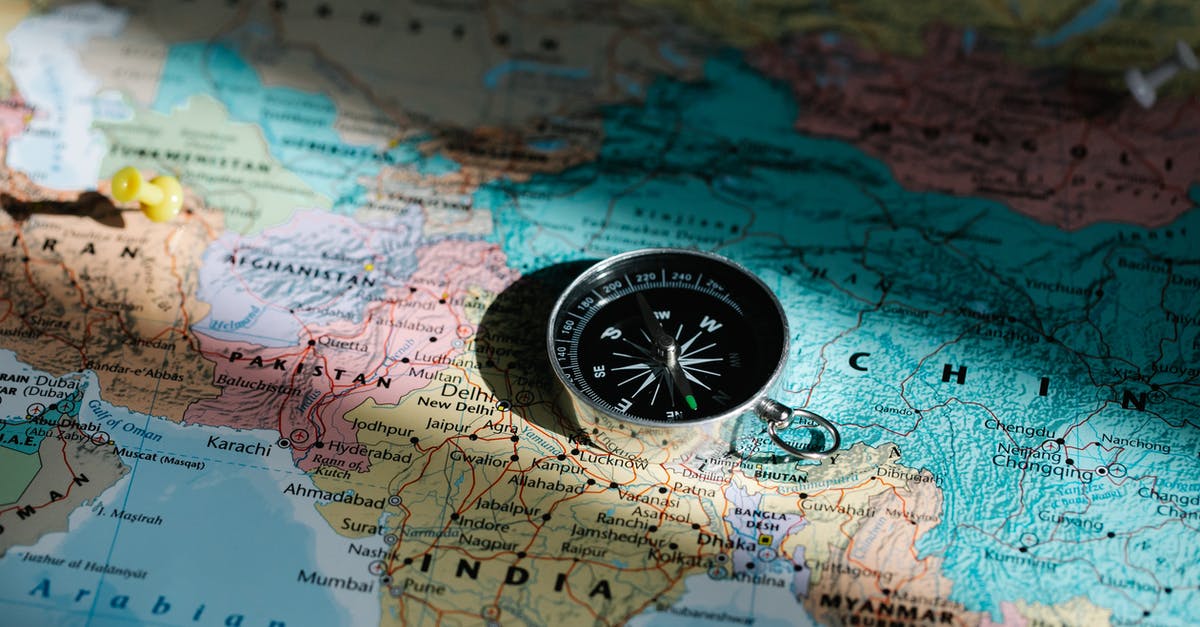 Should these be placed in refrigerator: tomatoes, and banana? - Compass Placed on a World Map Should these be placed in refrigerator: tomatoes, and banana? - Compass Placed on a World Map