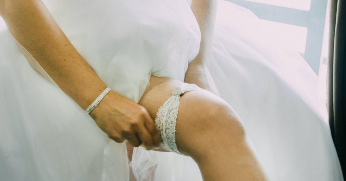 Sous Vide leg of lamb WITH bone? - Woman in White Lace Dress Sous Vide leg of lamb WITH bone? - Woman in White Lace Dress